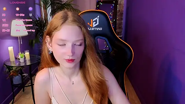Snapshot of Your_lilith_ chatting on July 13, 5:54 am Your lilith online show from July 13, 5:54 am