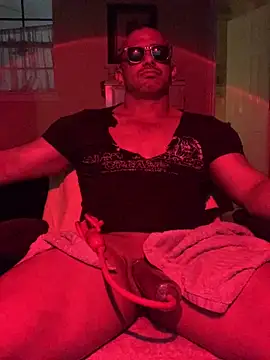 Snapshot of daddydonkey84 chatting on February 27, 8:03 am daddydonkey84 online show from February 27, 8:03 am