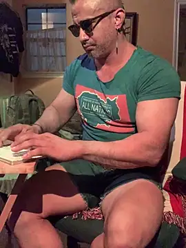 Snapshot of daddydonkey84 chatting on March 3, 5:57 am daddydonkey84 online show from March 3, 5:57 am