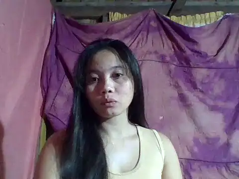 Snapshot of xxexy_Vivica05 chatting on April 20, 4:32 pm xxexy Vivica05 online show from April 20, 4:32 pm