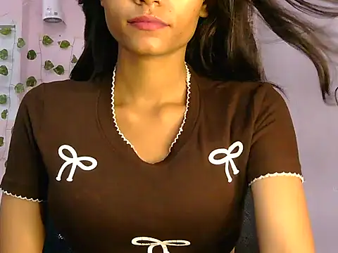 Snapshot of angelpriya_ chatting on May 5, 1:52 pm angelpriya online show from May 5, 1:52 pm