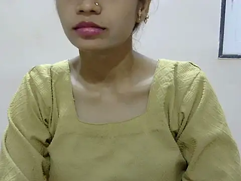 Snapshot of Kulsum_S chatting on June 19, 1:04 pm Kulsum S online show from June 19, 1:04 pm