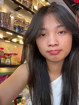 Lyn-be99 online show from March 26, 9:37 am