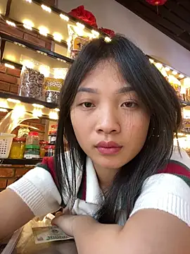 Lyn-be99 online show from March 27, 9:53 am