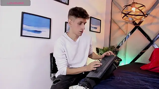 Jasper  jones online show from February 11, 1:49 pm