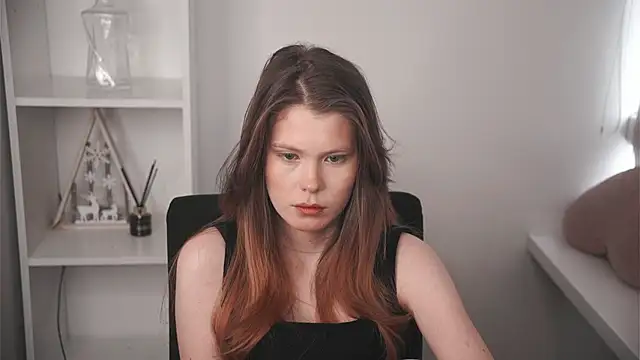 Snapshot of MarnieWootan chatting on February 23, 4:43 am MarnieWootan online show from February 23, 4:43 am