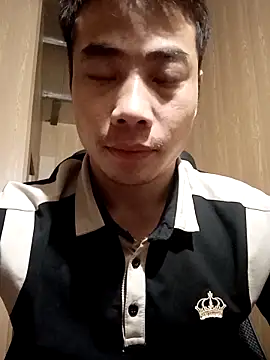 Snapshot of Henry_xx01 chatting on May 11, 4:48 pm Henry xx01 online show from May 11, 4:48 pm