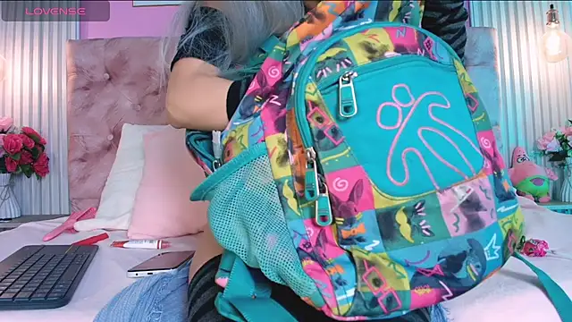 Hanna danniels online show from February 5, 1:49 pm