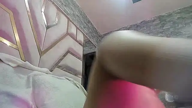 Snapshot of Shara_Oz chatting on March 1, 3:19 am Shara Oz online show from March 1, 3:19 am