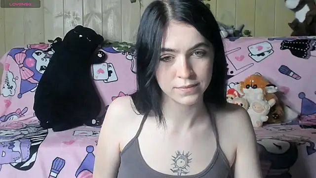 reze daisies online show from March 28, 7:24 pm