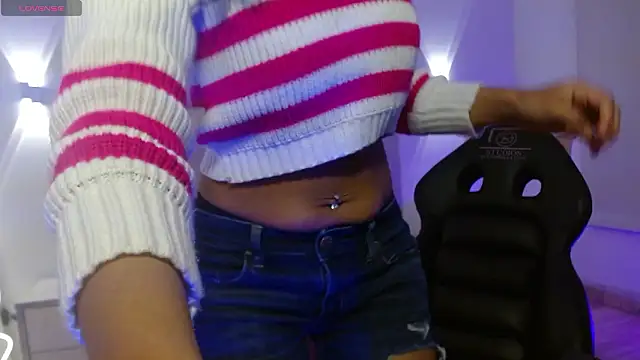 Snapshot of TINY_TAY chatting on February 23, 11:51 am TINY TAY online show from February 23, 11:51 am