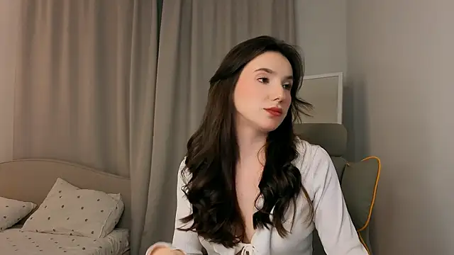 ssandralovin online show from April 5, 8:28 pm