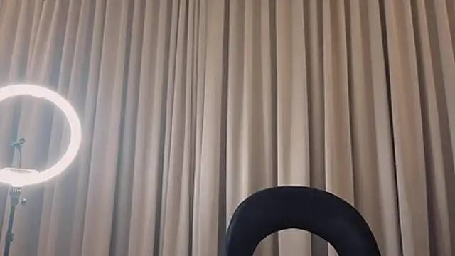 Blazelakocainaxxx online show from April 4, 4:48 pm