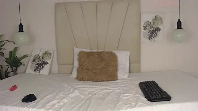 Snapshot of Ashley_Ebony__ chatting on February 20, 12:38 pm Ashley Ebony online show from February 20, 12:38 pm