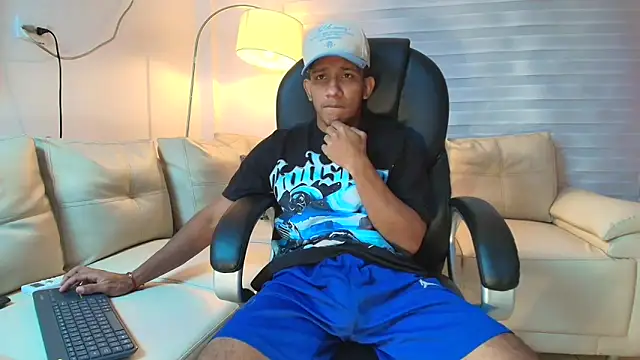 ricky spensar23cm  online show from April 10, 1:55 am