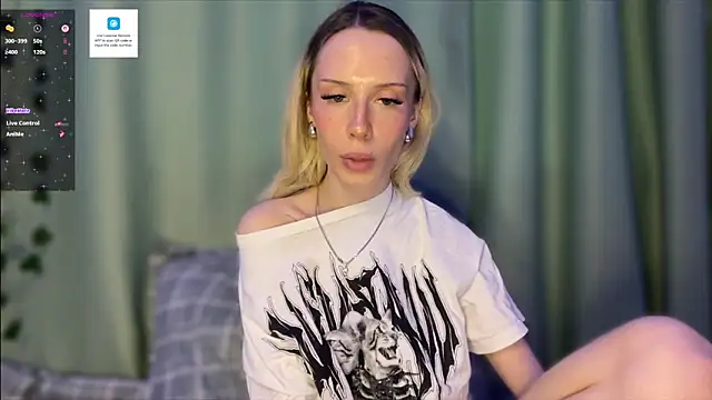 DellaCampbell online show from March 4, 1:39 pm