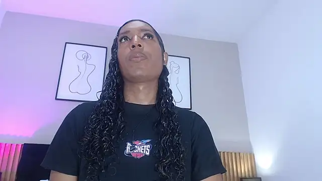 Snapshot of Mia_kheleer chatting on February 2, 5:33 pm Mia kheleer online show from February 2, 5:33 pm