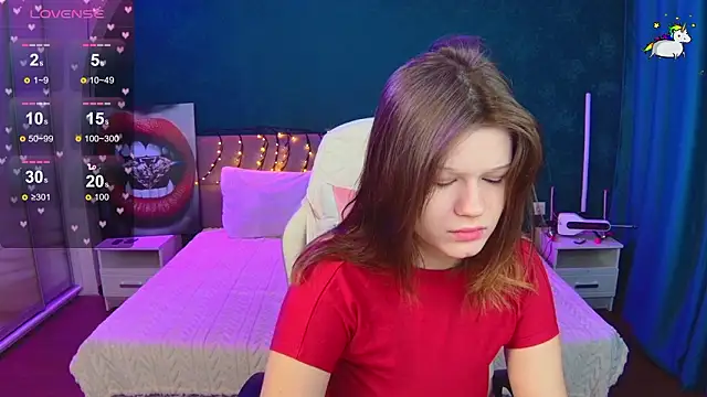 Snapshot of Lunatrend chatting on February 11, 6:18 am Lunatrend online show from February 11, 6:18 am