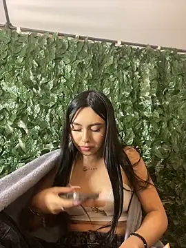 scarlett pinkk1 online show from April 13, 1:44 am