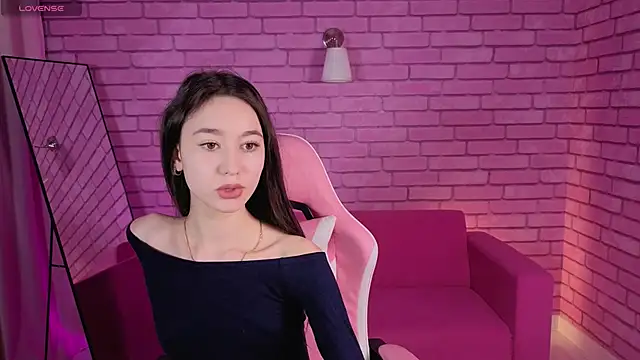 Nicole Brownie online show from March 27, 12:49 am