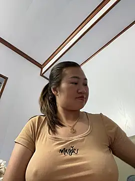 Puka2001 online show from March 4, 1:17 pm