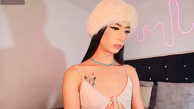Snapshot of Martina_Sky_ chatting on May 15, 9:11 pm Martina Sky online show from May 15, 9:11 pm