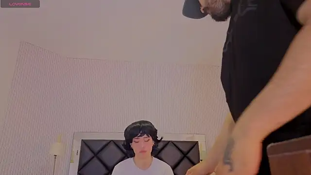 Benny and Mark online show from April 14, 2:50 am