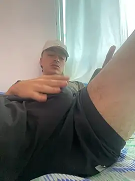 vanilla Kush online show from February 18, 2:35 pm