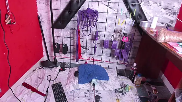 Snapshot of Charlotte_Bms7 chatting on February 27, 7:52 am Charlotte Bms7 online show from February 27, 7:52 am