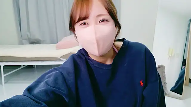 Snapshot of VIO_JP chatting on April 2, 11:08 am VIO JP online show from April 2, 11:08 am