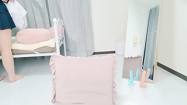 Snapshot of VIO_JP chatting on April 4, 3:49 am VIO JP online show from April 4, 3:49 am