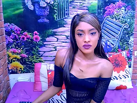 Snapshot of IndianPretty14u2Luv chatting on July 9, 7:45 am IndianPretty14u2Luv online show from July 9, 7:45 am