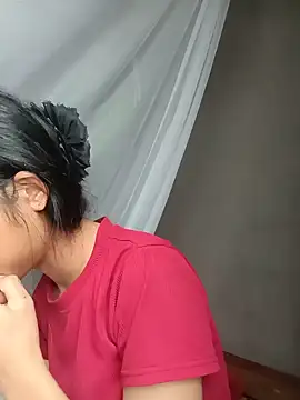 Snapshot of Hoa-tuylip chatting on May 20, 1:34 am Hoa-tuylip online show from May 20, 1:34 am