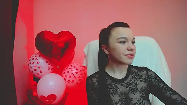 Snapshot of Mia_Mia999 chatting on February 12, 11:44 pm Mia Mia999 online show from February 12, 11:44 pm