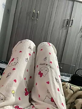 Snapshot of Phuonghot189 chatting on February 6, 12:30 pm Phuonghot189 online show from February 6, 12:30 pm