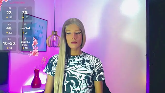 Snapshot of Samantha_Ortega_ chatting on May 15, 4:19 am Samantha Ortega online show from May 15, 4:19 am