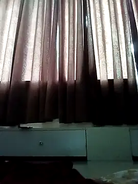 Snapshot of Priyanka__18 chatting on February 13, 10:44 am Priyanka 18 online show from February 13, 10:44 am