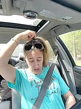 Sunflower0025 online show from March 24, 4:12 pm