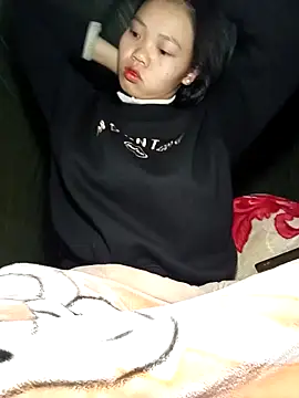 Snapshot of derylove_ chatting on February 14, 6:48 pm derylove online show from February 14, 6:48 pm