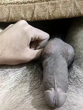 Nniiyakk online show from April 16, 5:03 pm