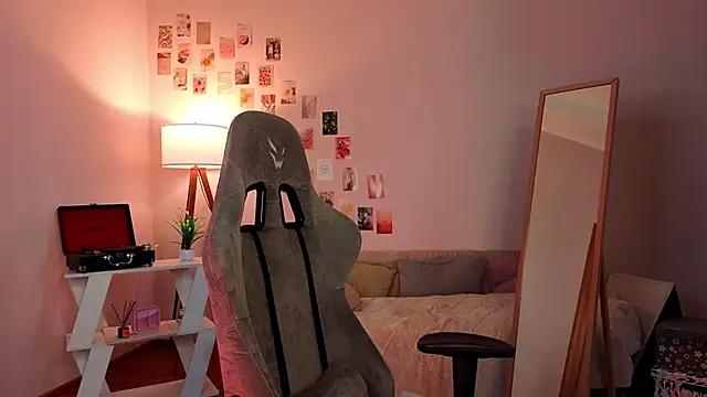 Snapshot of nexorine chatting on February 6, 11:46 am nexorine online show from February 6, 11:46 am