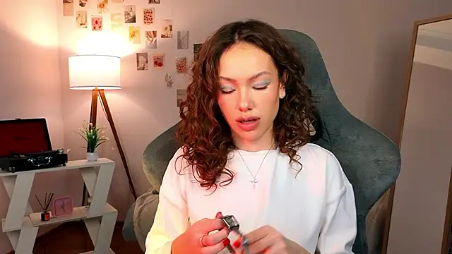 Snapshot of nexorine chatting on February 13, 12:23 pm nexorine online show from February 13, 12:23 pm