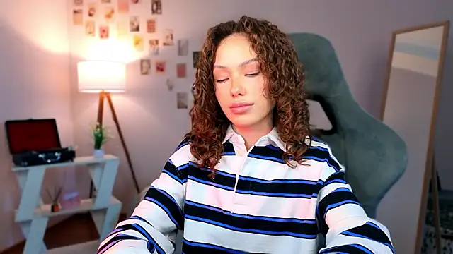 Snapshot of nexorine chatting on February 17, 11:50 am nexorine online show from February 17, 11:50 am