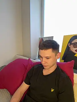 Snapshot of Alexmansuper chatting on March 3, 6:41 am Alexmansuper online show from March 3, 6:41 am