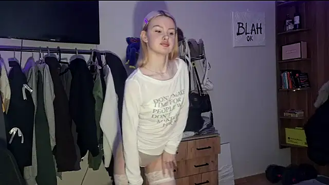 ChongTreece online show from March 6, 5:15 am