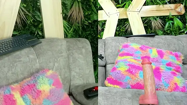 Snapshot of Katana_Rose chatting on February 10, 3:43 am Katana Rose online show from February 10, 3:43 am