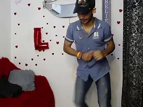 Caius fox online show from March 13, 11:50 am