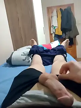 Snapshot of Etlipro-53 chatting on February 10, 6:23 pm Etlipro-53 online show from February 10, 6:23 pm