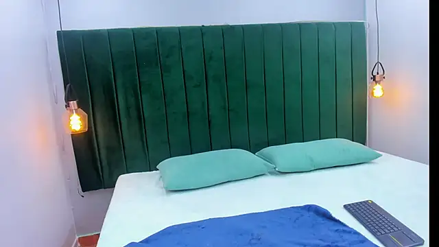 Ema-Horny online show from February 5, 1:49 pm