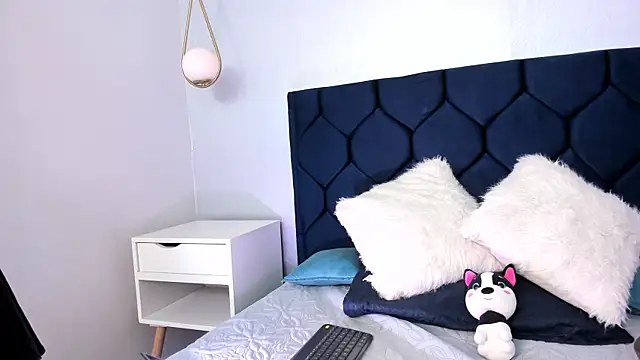 AlanaaHell online show from February 9, 8:02 pm